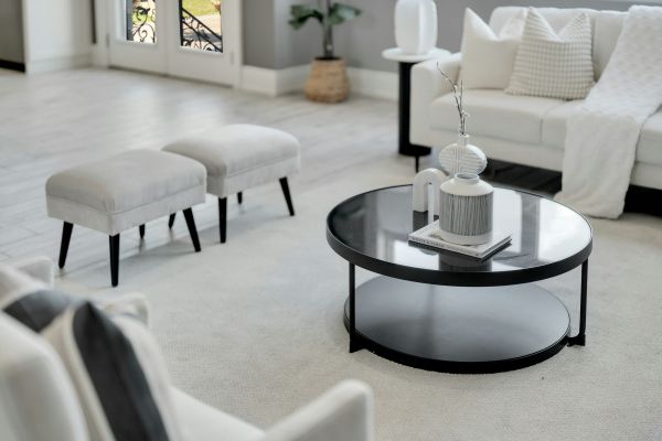 Gagner en style : 5 conseils pour choisir sa table basse ronde